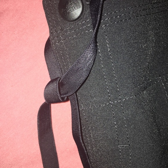 The north face tnf Capri pants - Picture 4 of 4